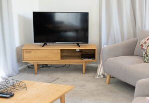 House, 3 Bedrooms | Television - Tuscan Retreat (Martinborough)