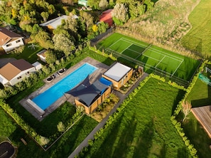 Seasonal outdoor pool - Bacchus on Burgundy (Martinborough)