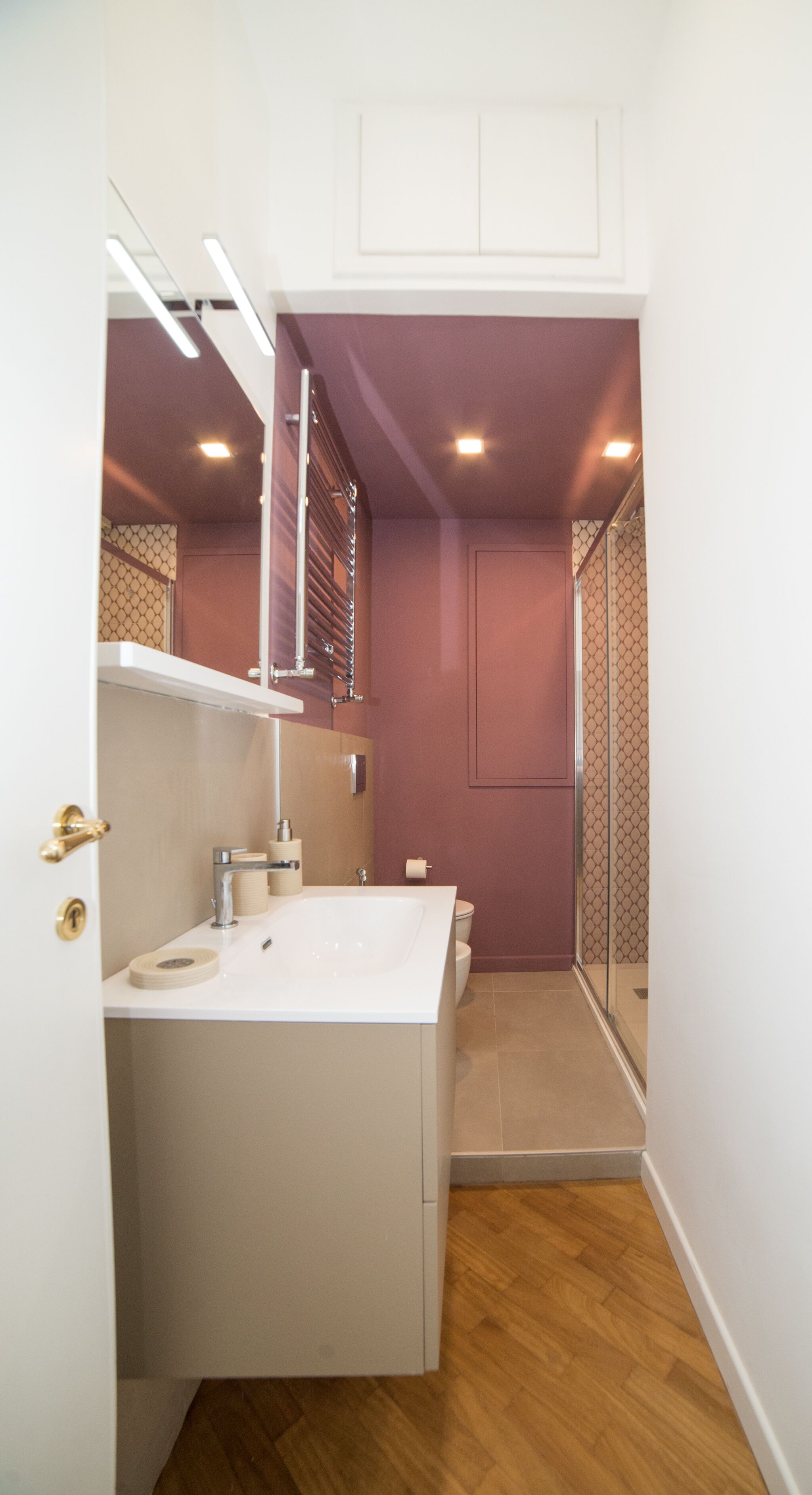 Doccia, asciugacapelli, bidet, asciugamani
