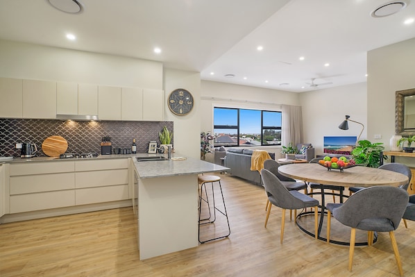 Superior Apartment, Multiple Beds, City View | Living room