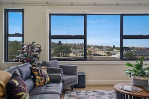 Superior Apartment, Multiple Beds, City View | Living room