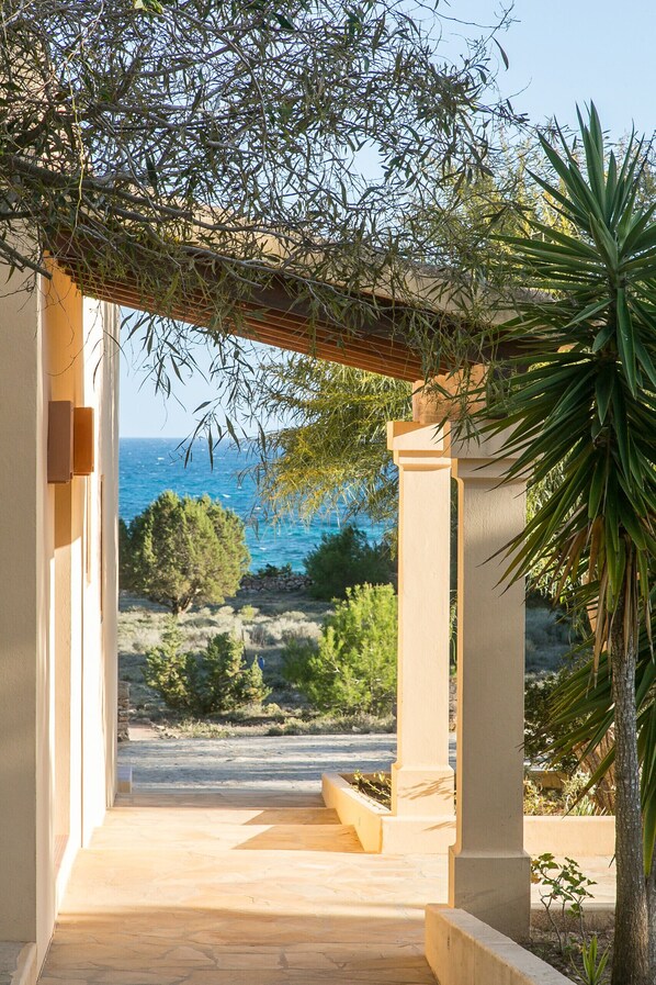 Property grounds - Villa Sa Rondalla - Migjorn (Formentera)