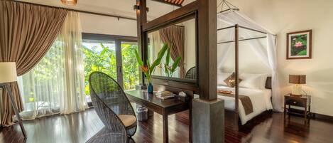 Villa (Aravinda Suite) | Minibar, Zimmersafe, Schreibtisch, kostenloses WLAN