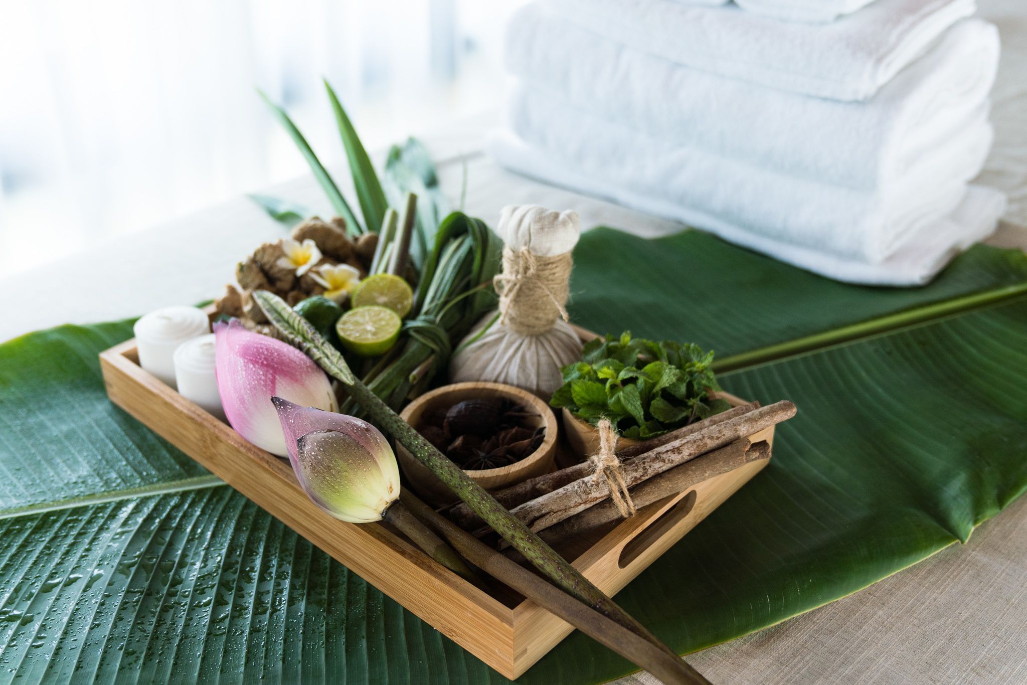 reflexology, 2 treatment rooms, massages