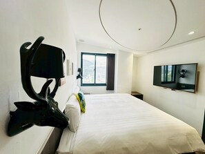 Premium bedding, down comforters, in-room safe, individually decorated - Norway Forest Travel hotel 1 Taichung (Taichung)