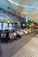 Daily self-serve breakfast (TWD 250 per person)