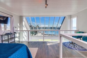 2 Schlafzimmer, BĂŒgeleisen/BĂŒgelbrett, kostenloses WLAN, BettwĂ€sche