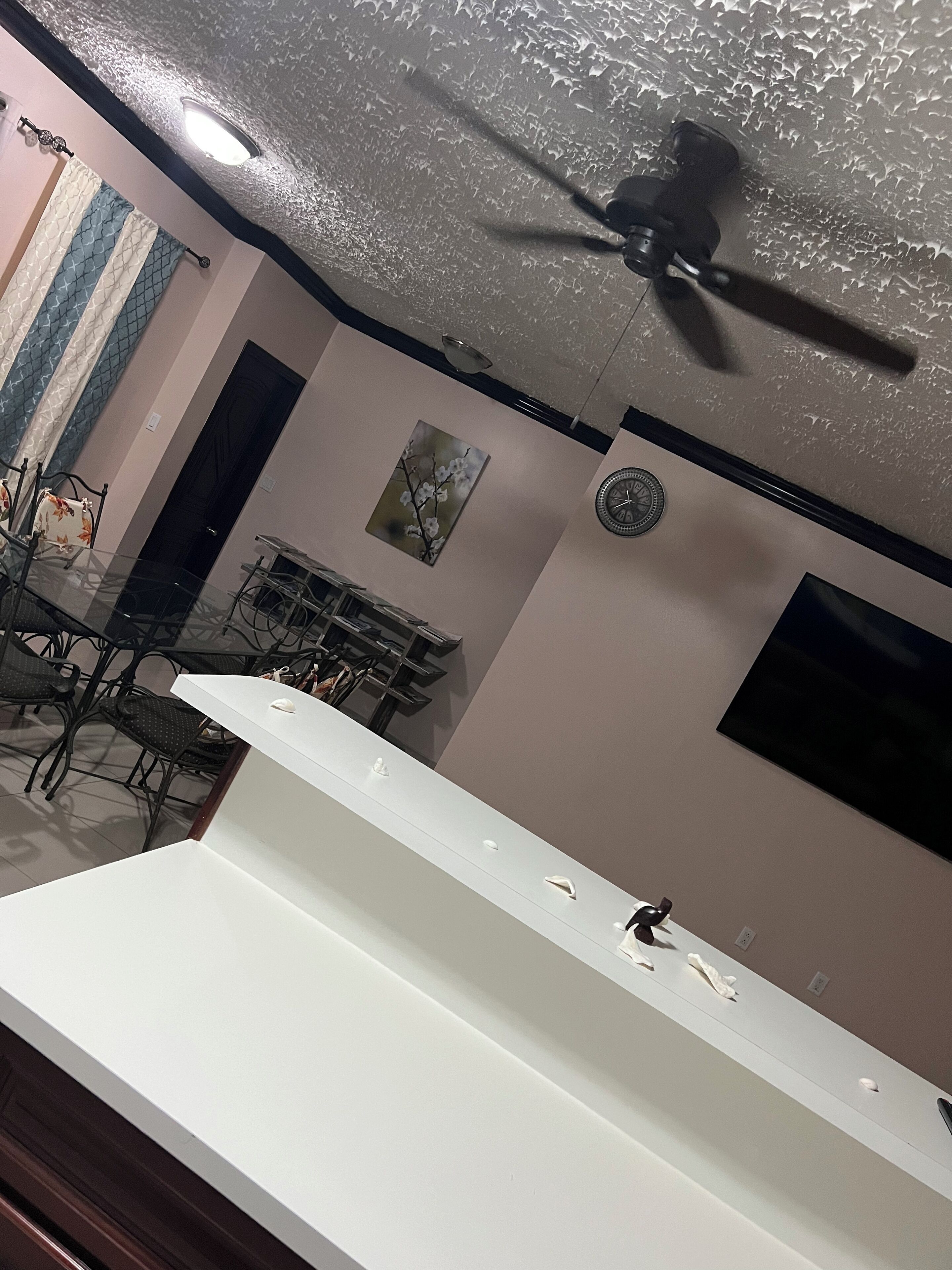 Televisión de pantalla plana