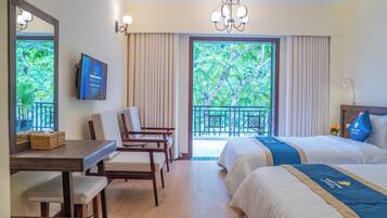 Quarto superior | Frigobar, escrivaninha, cortinas blackout, Wi-Fi de cortesia