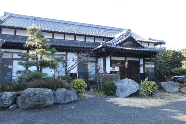 Exterior - Minshuku Shiroyama (Taketa)