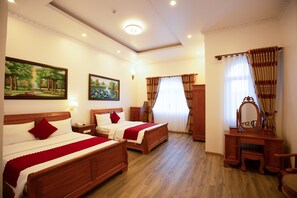 Deluxe Family Room | Minibar, in-room safe, desk, blackout curtains - Dragon King 1 Hotel Da Lat (Da Lat)