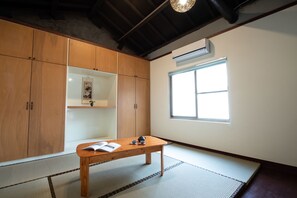 Desk, blackout curtains, free WiFi, bed sheets