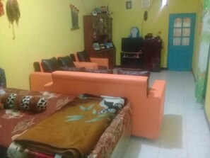 Economy Double Room | Room amenity - Bromo Authentic Homestay (Ngadisari)