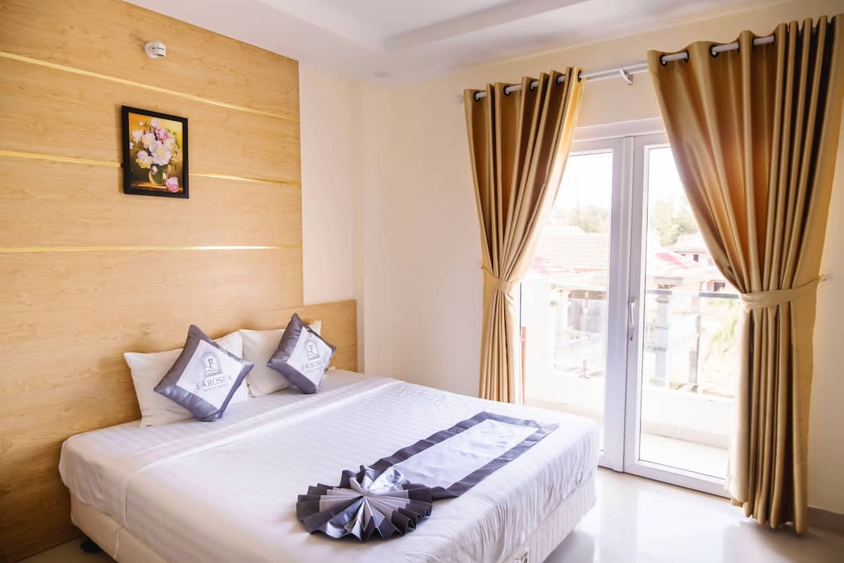 Luxe beddengoed, bedden met traagschuimmatras, een minibar