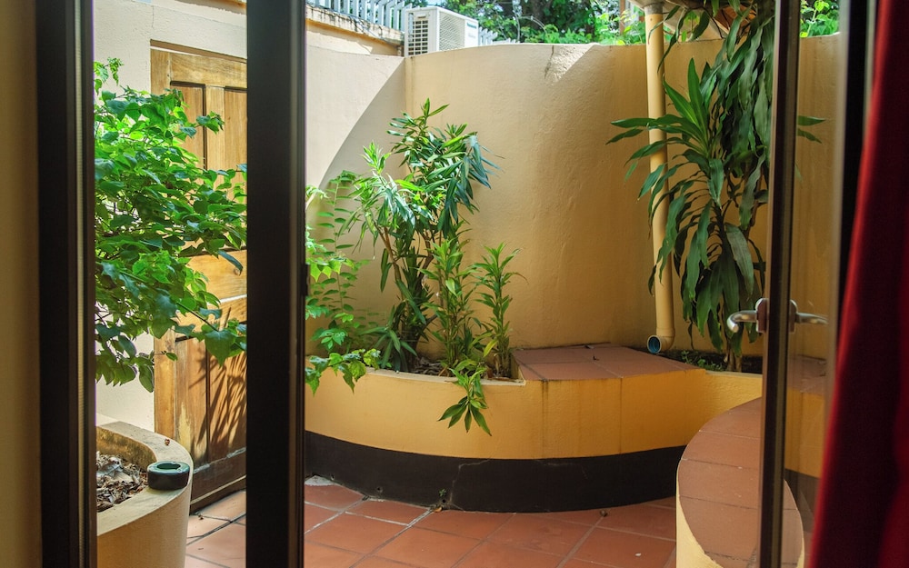 Rikitikitavi Hotel, Restaurant & Bar by null