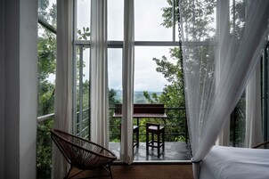 Premium Suite with Forest View (Free Guided Nature Walk & Stargazing Included) | Mountain view