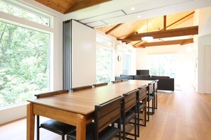 Comfort Chalet, 5 Bedrooms | Dining room - Salji (Hakuba)