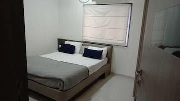 Quarto casal luxo, 1 cama de casal | Camas extras/dobráveis (sobretaxa), Wi-Fi de cortesia