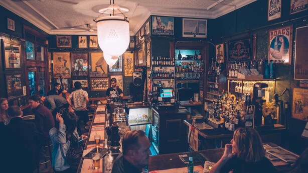 Bar (på overnattingsstedet)