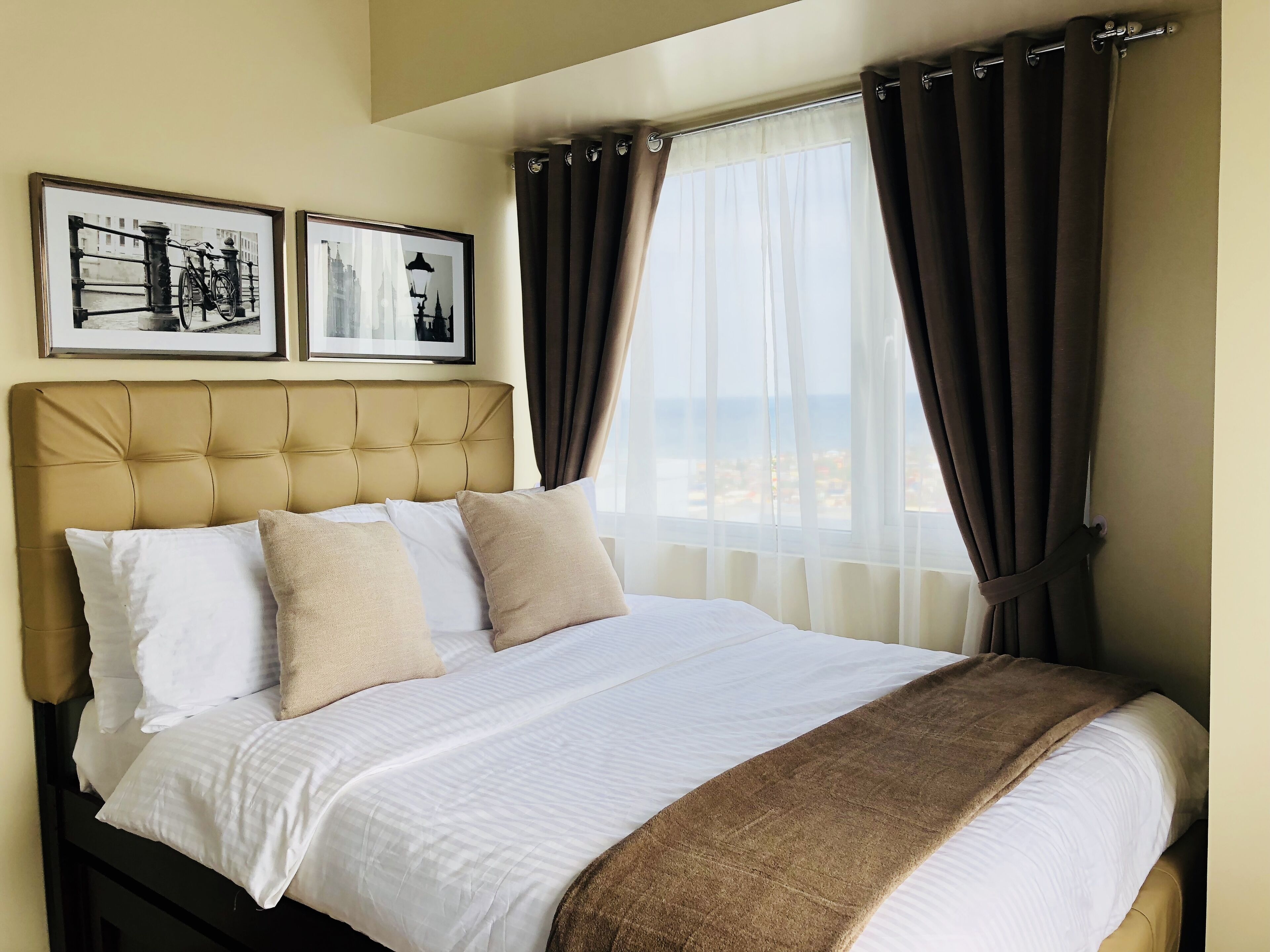 1 slaapkamer, een strijkplank/strijkijzer, gratis wifi, beddengoed