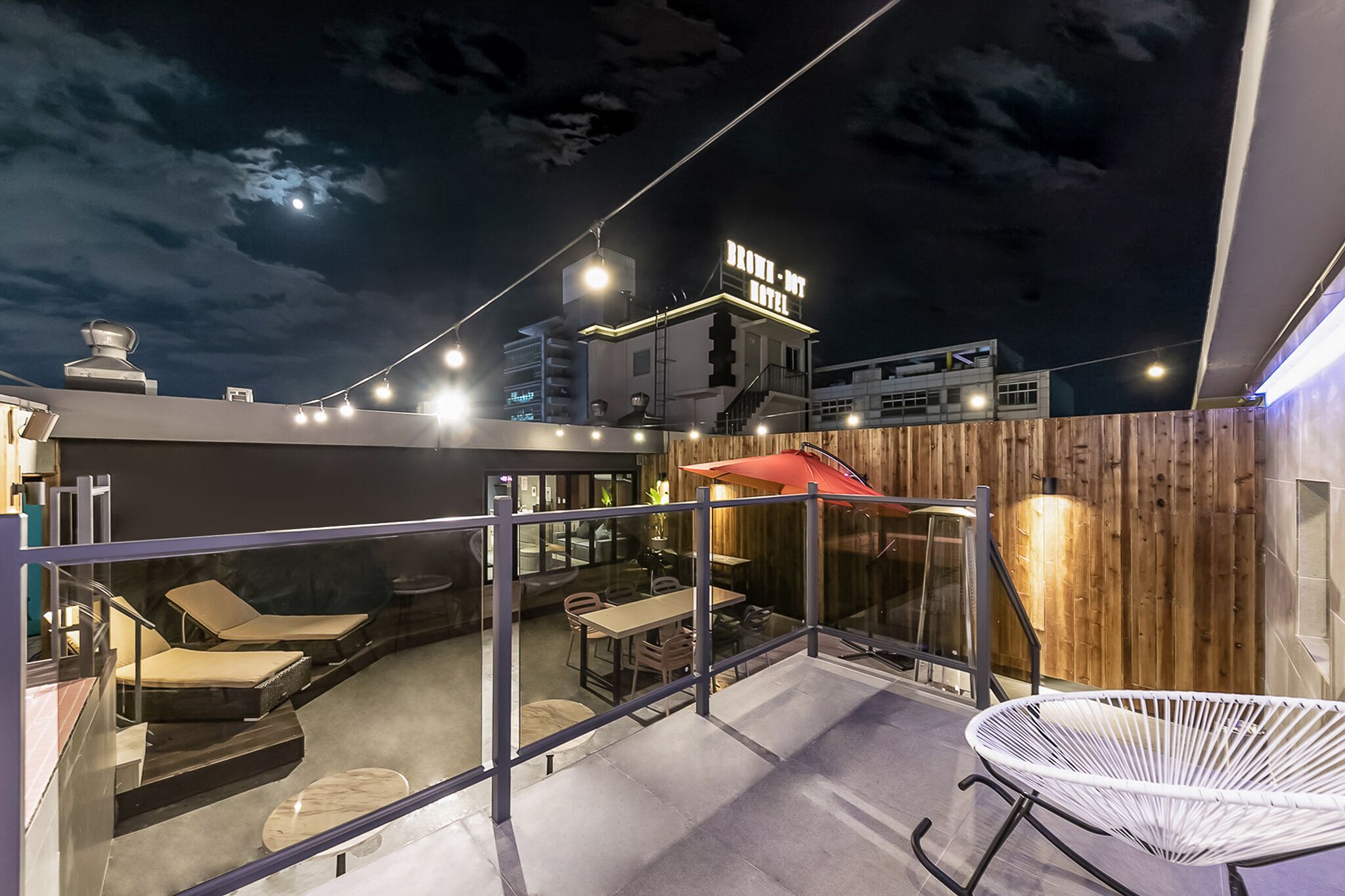 Luxury Penthouse (Breakfast Provided Except for Monday) | Terrace/patio