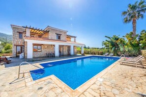 Exterior - Dream Palace (Argaka)