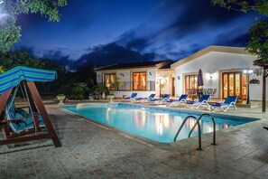 Villa (3 Bedrooms) | Exterior