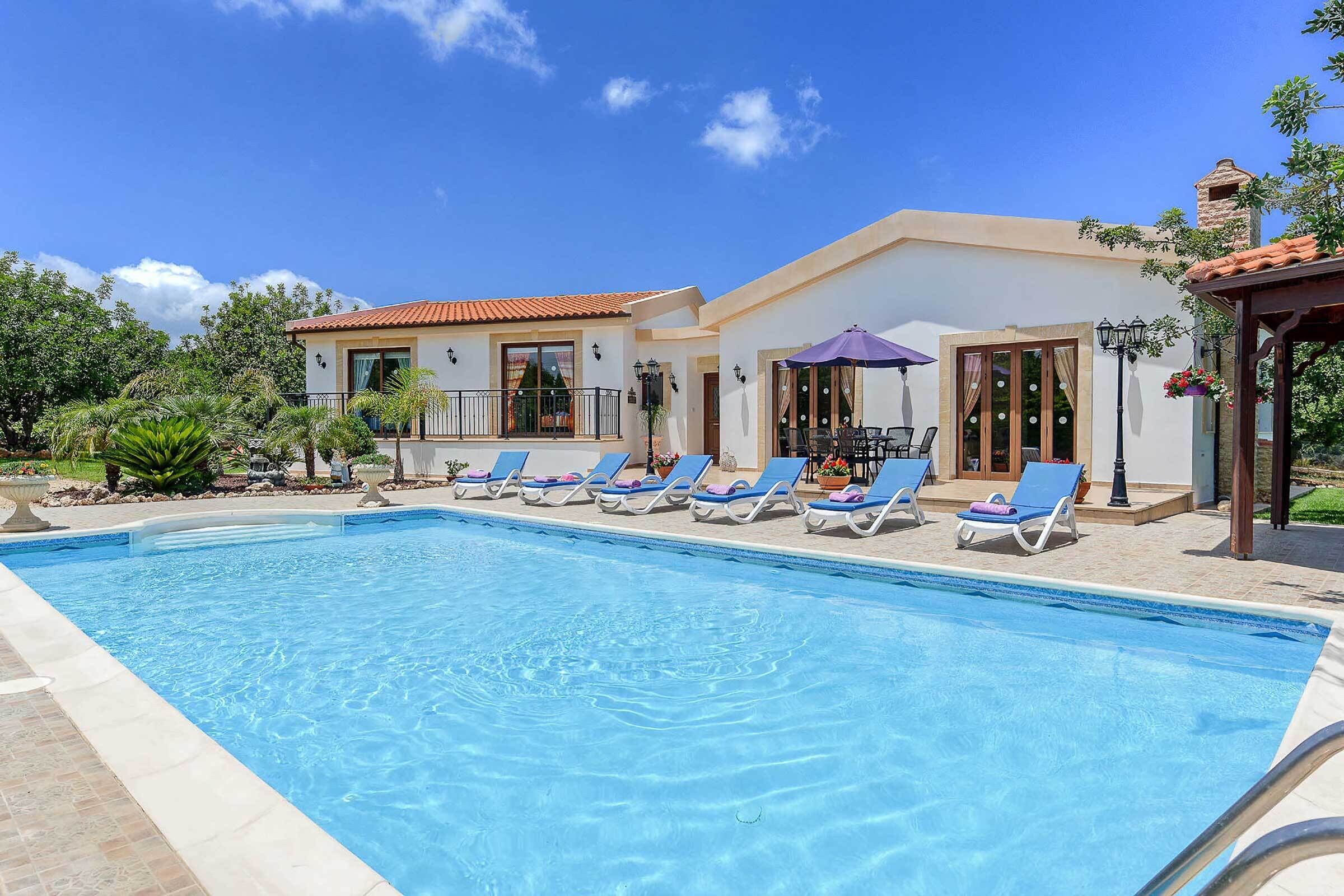 Vil·la (3 Bedrooms) | Façana frontal de l'allotjament