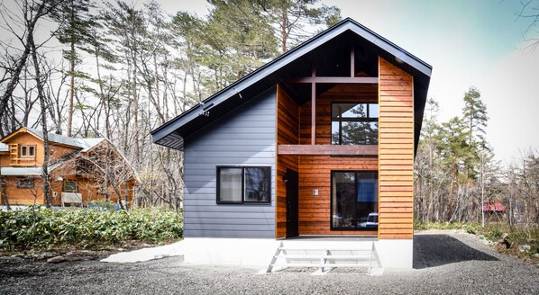 Front of property - Holly House (Hakuba)