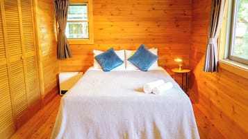 Rumah, 3 kamar tidur (Log) | 3 kamar tidur, meja kerja, Wi-Fi gratis, dan seprai linen