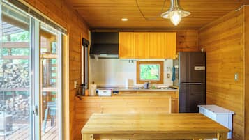 3 Bedrooms, Log House | Private kitchen | Fridge, microwave, stovetop, coffee/tea maker
