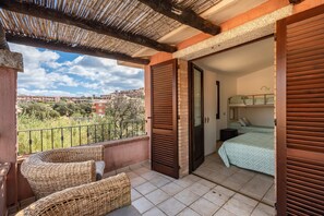 Property grounds - Villa Isabel with Wi-Fi, Air Conditioning, Terrace and Garden (villasimius)