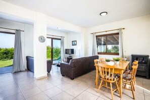 Villa, 3 Schlafzimmer, eigener Pool | 3 Schlafzimmer, Bügeleisen/Bügelbrett, kostenloses WLAN