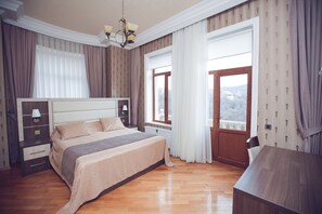 Kapaz - One bedroom Suite lake view