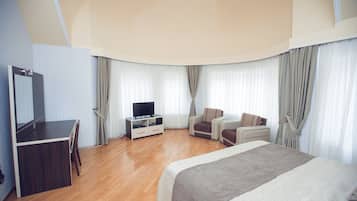 Vierpersoonskamer | 1 slaapkamer, pillowtop-bedden, geluiddichte muren, beddengoed
