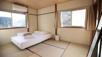 Basic House, Multiple Beds | Blackout drapes, free WiFi