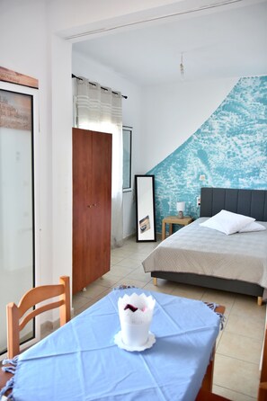 Apartment, 1 Bedroom | Individually furnished, laptop workspace, blackout curtains