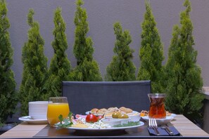 Daily buffet breakfast for a fee - Four-G Hotel (Istanbul)