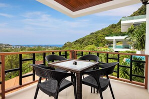 Panoramic Apartment, 2 Bedrooms, Terrace, Sea View | Terraza o patio