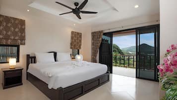 Panoramic Apartment, 2 Bedrooms, Terrace, Sea View | Brankas dan didekorasi berbeda-beda