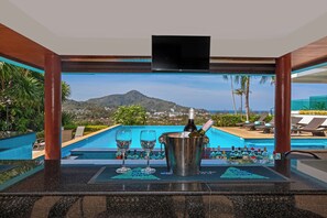 Bar (on property) - Baan Chom View Kamala (Kamala)