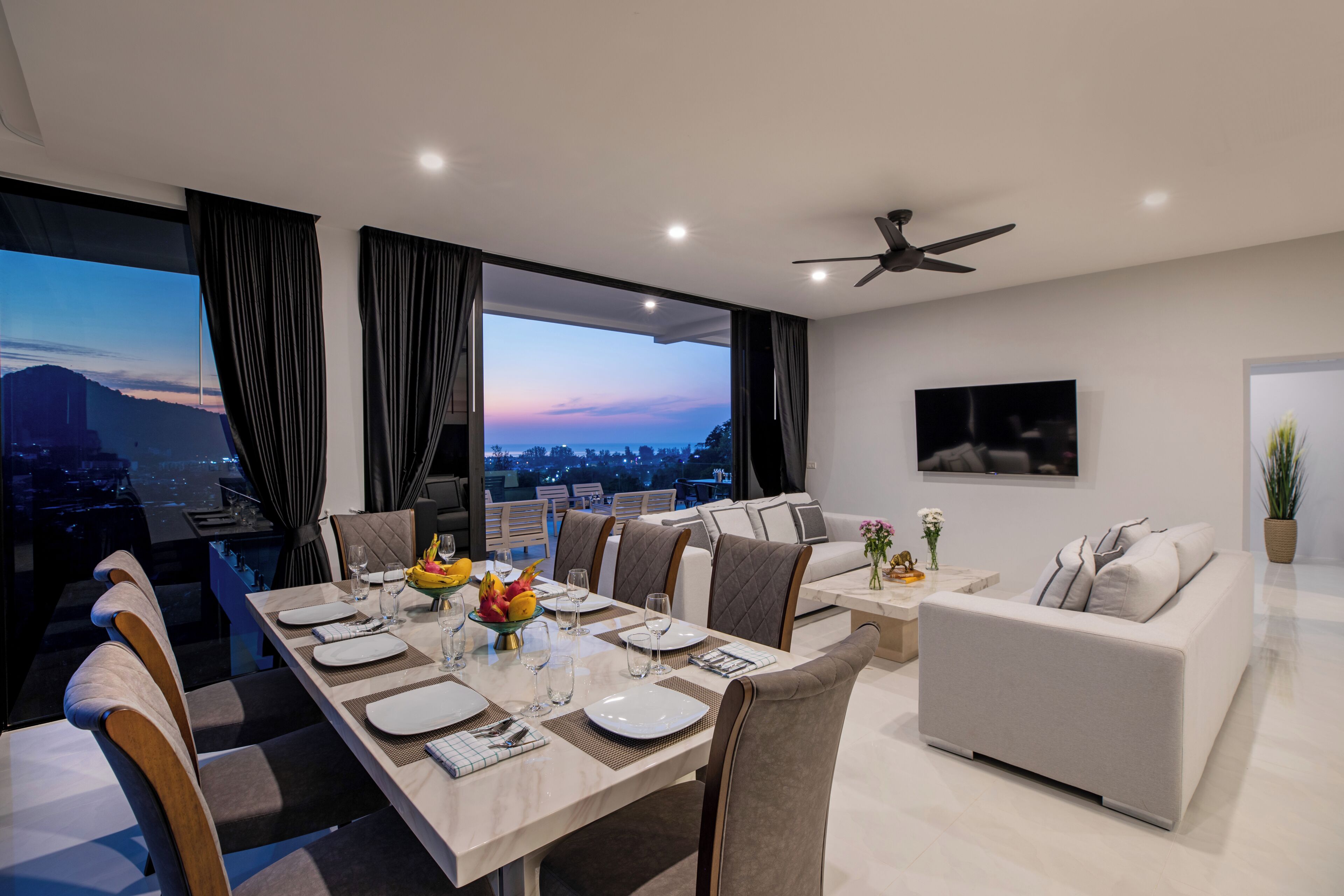 Luxury Penthouse, Sea View | Living area | Flat-screen TV