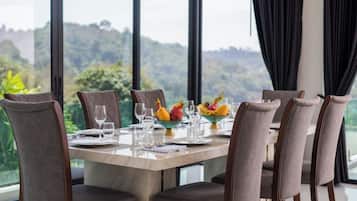 Luxury Penthouse, Sea View | Living area | Flat-screen TV