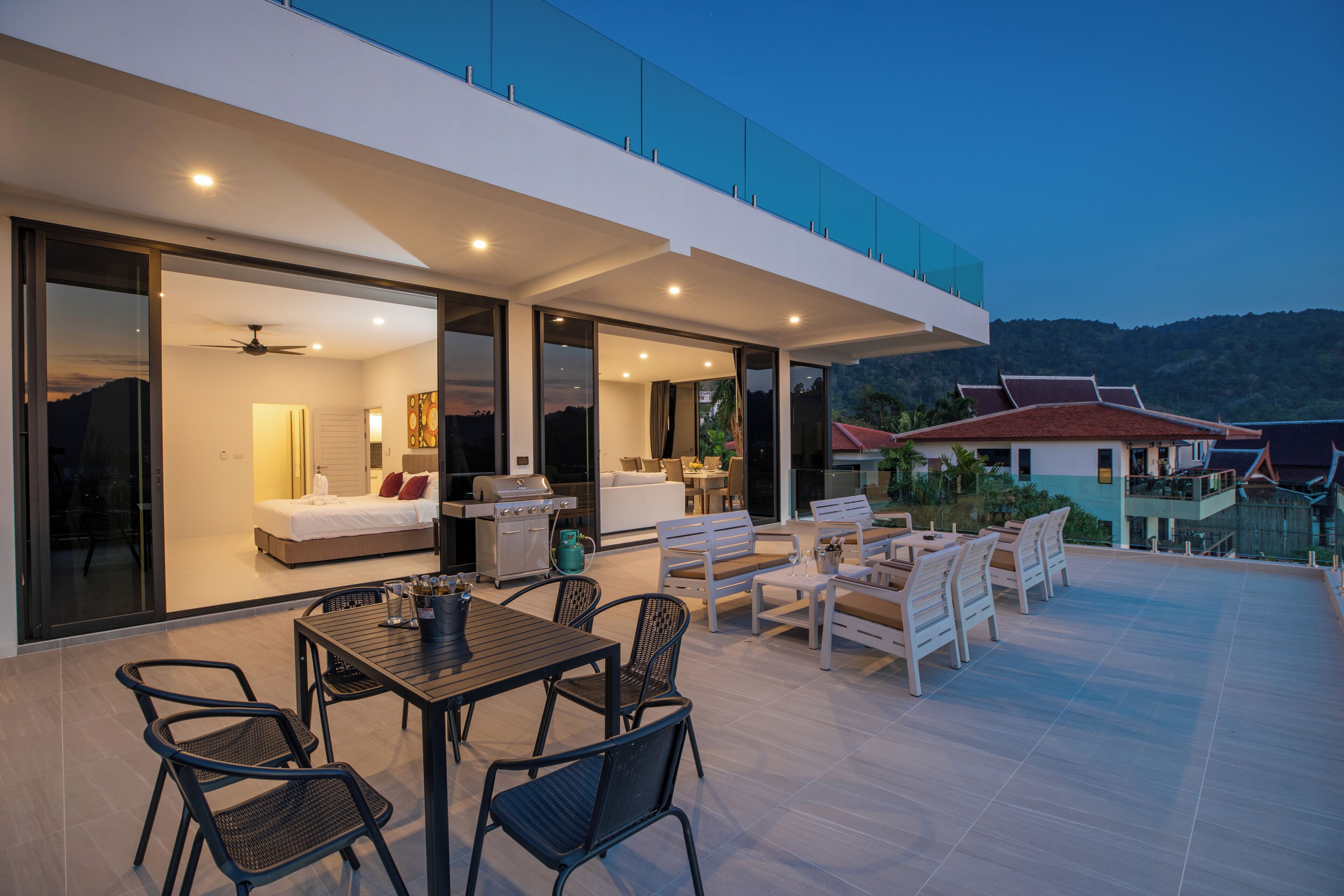 Luxe penthouse, uitzicht op zee | Terras