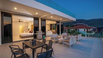 Luxe penthouse, uitzicht op zee | Terras