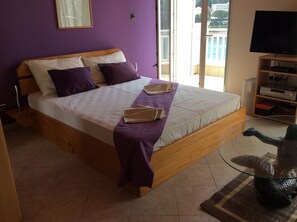 Studio (Sirena) | 1 slaapkamer, een bureau, geluiddichte muren