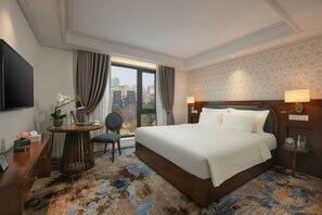 Diamond Church View | Egyptian cotton sheets, premium bedding, pillowtop beds, in-room safe