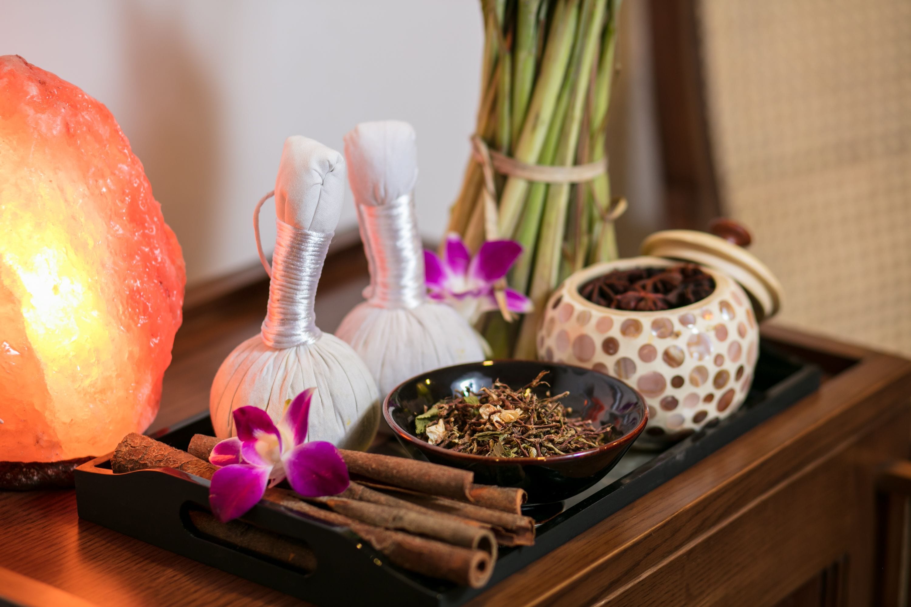 couples treatment room(s), sauna, hot tub, steam room, body treatments