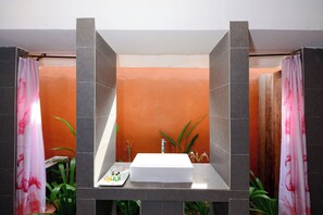 Bathroom - Coconut Beach Villa Langkawi (Langkawi)