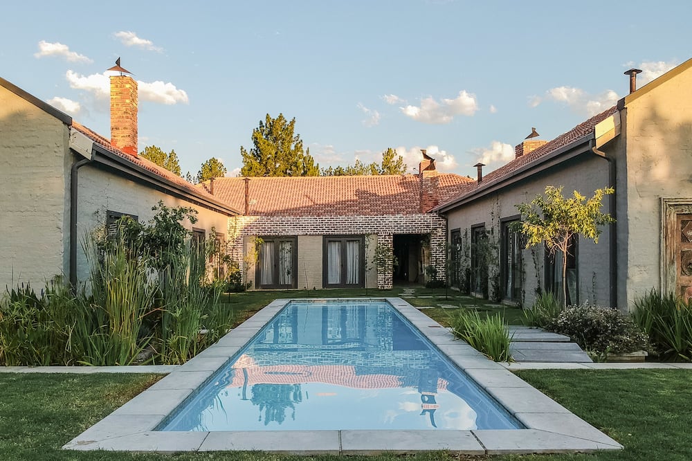 Veranda House